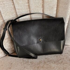Aritzia Auxiliary Dalen crossbody